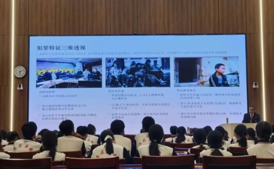 为进一步加强校园法治教育474.png 为进一步加强校园法治教育474.png